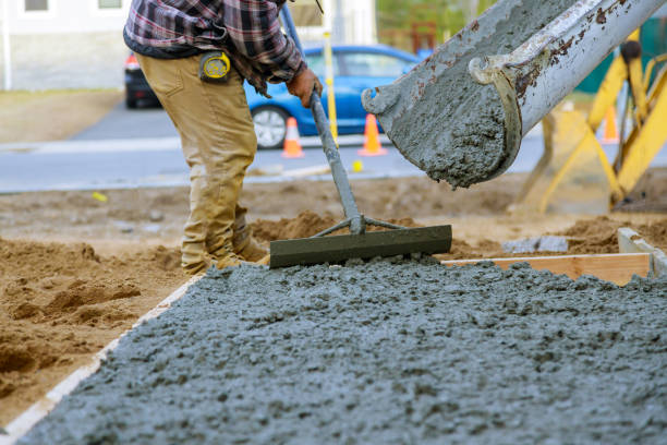 Best Commercial Concrete Services in Lakes East, CT